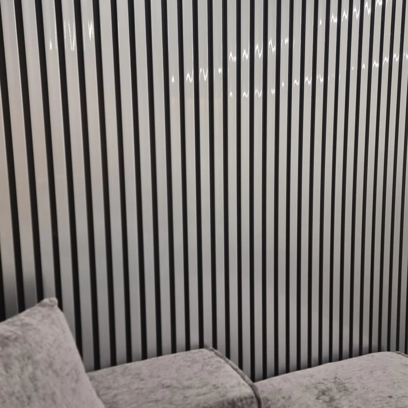 235x206cm Silver Chrome Pack of 14 WPC Wood Effect Plastic 3D Slatted Wall Panels Veneer