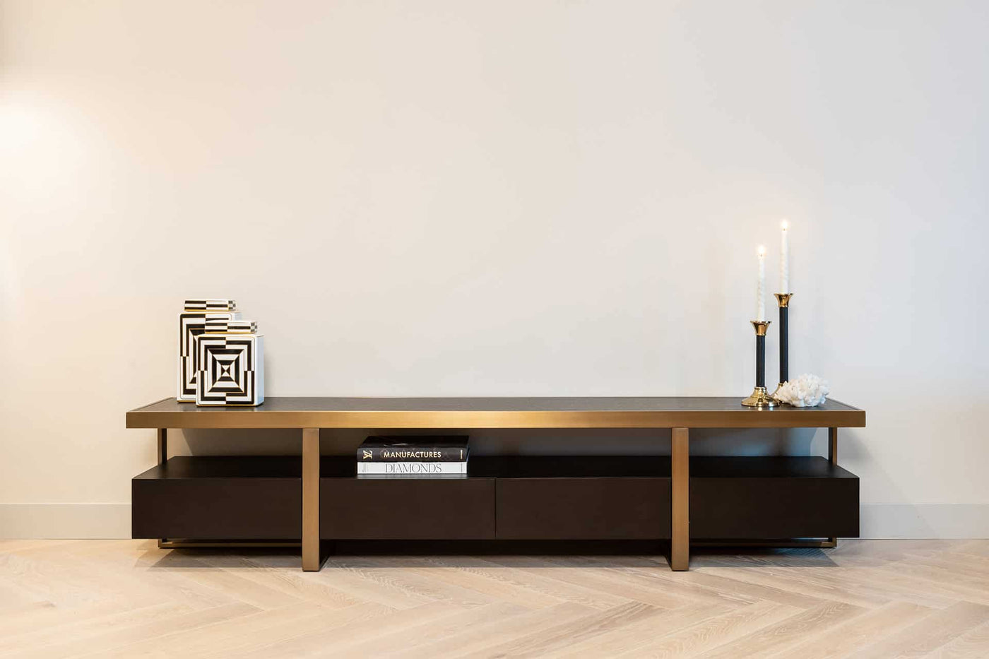 Richmond Interiors Diddley Black Oak Wood & Gold TV Unit