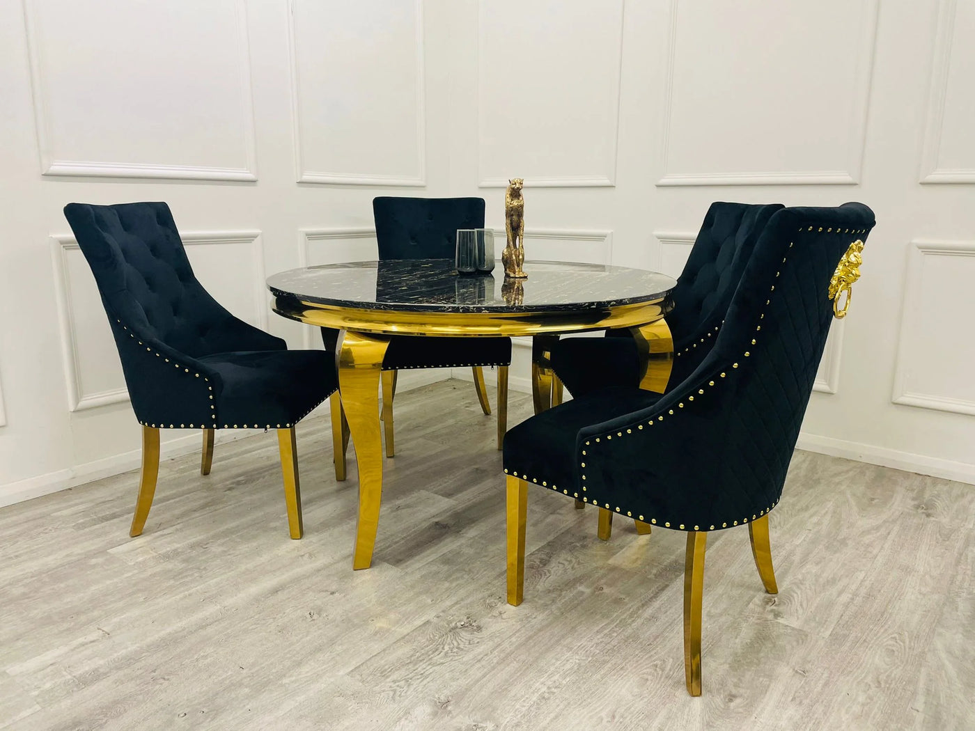 PROMO Louis Black/Gold 130cm Round Marble Dining Table With 4 Black & Gold Lion Knocker Velvet Chairs
