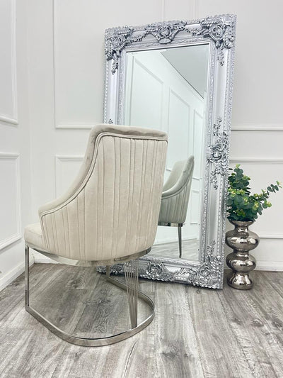 Louis Marble & Chrome Dining Table With Carlton Beige/Chrome Velvet Chairs